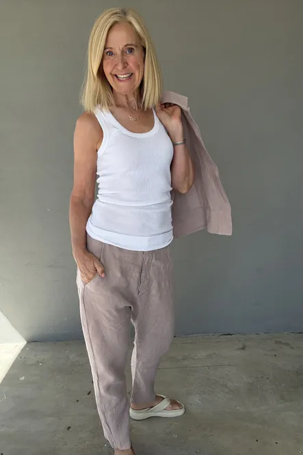 Hovedbilde 11022 By basics linbukse med litt sagg