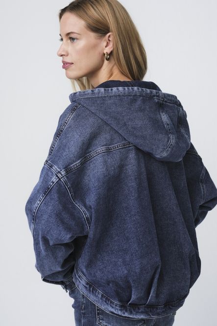 Hovedbilde Nevada hood denim jacket fra Jane Luskha