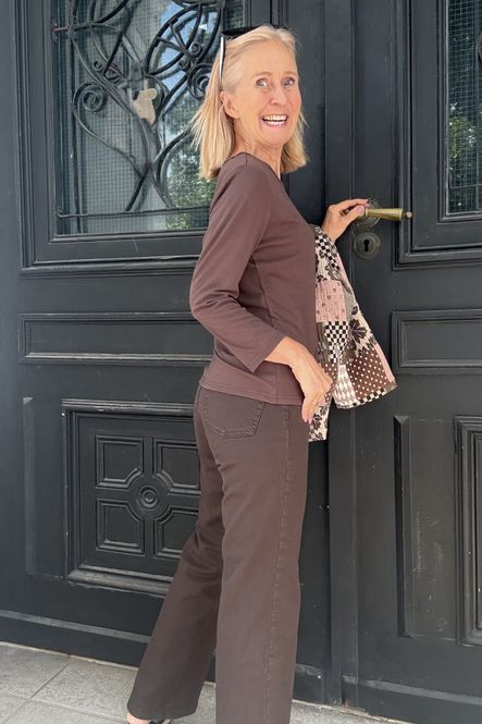 Hovedbilde Eve , en modell fra Para Mi med rette ben