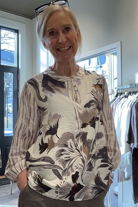 Hovedbilde Java bluse fra 2–Biz