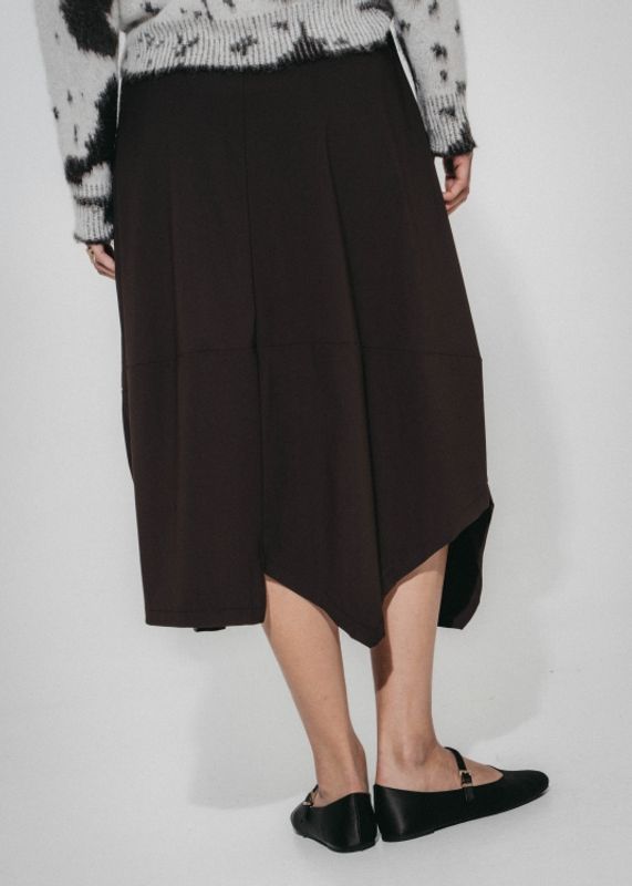 Natasja skirt i teknisk materiale fra Jane Lushka