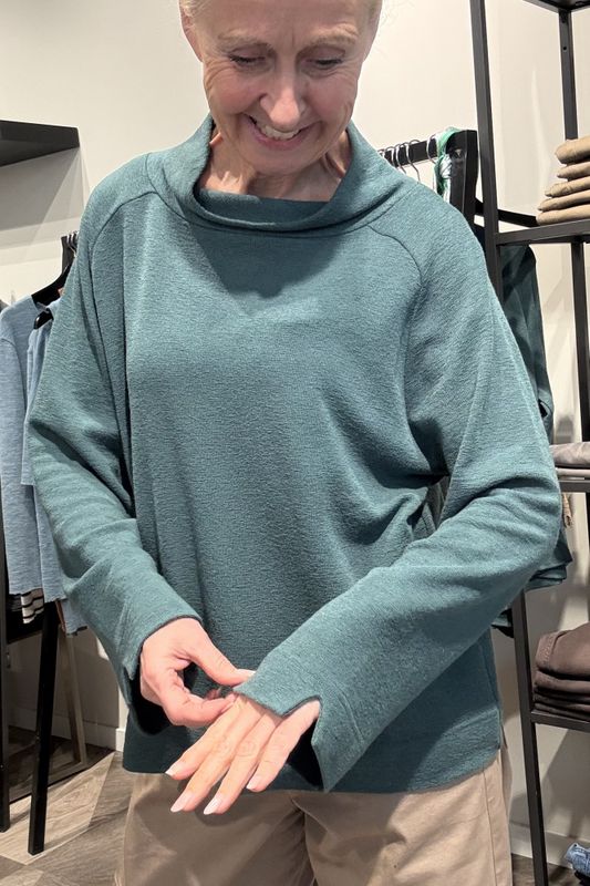 4073 blouse w. Sadleback