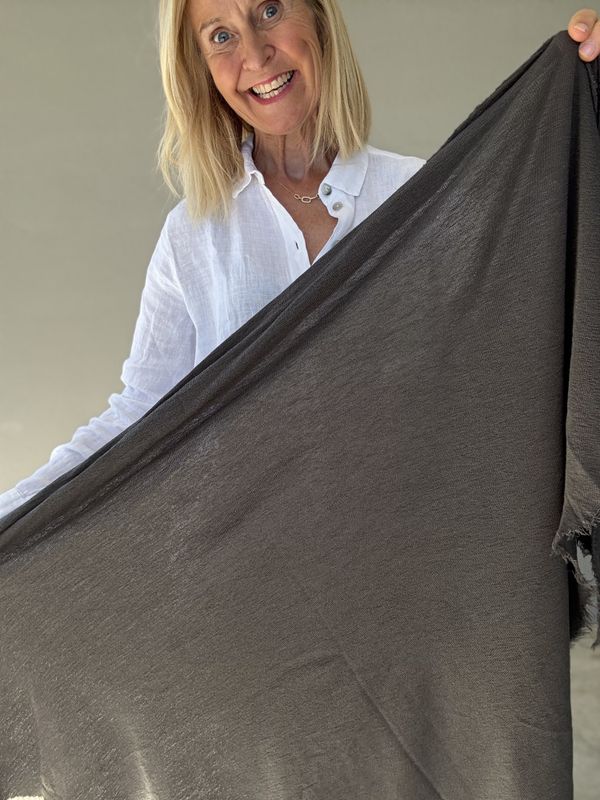 1023 By basics trekant sjal